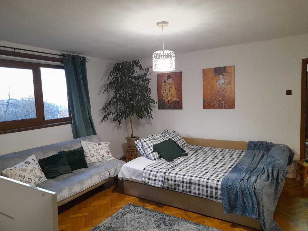 Appartement La Rossa à Braşov Extérieur photo
