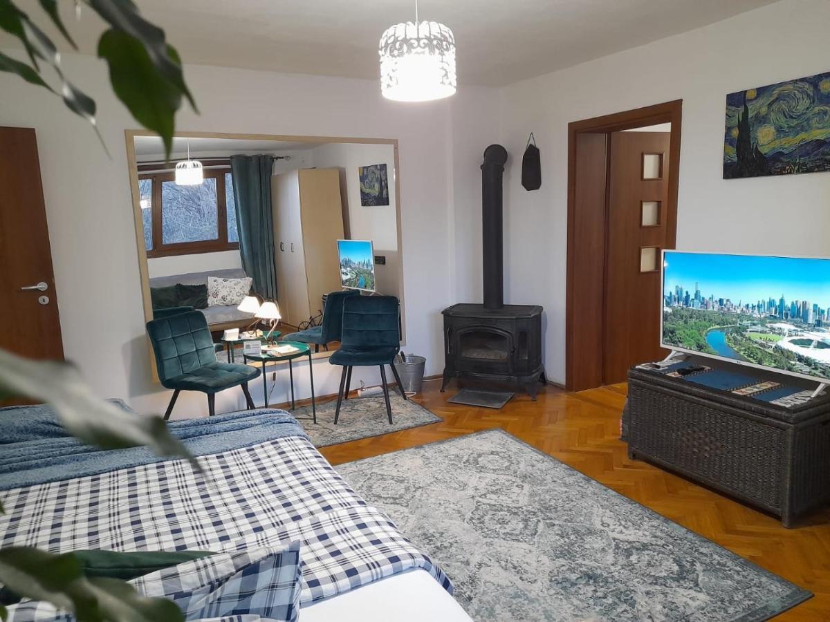 Appartement La Rossa à Braşov Extérieur photo